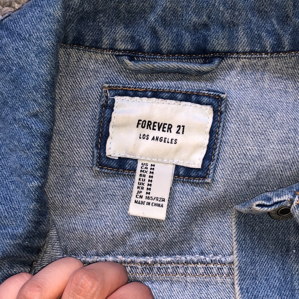 Jean jacket - Picture 2 of 3